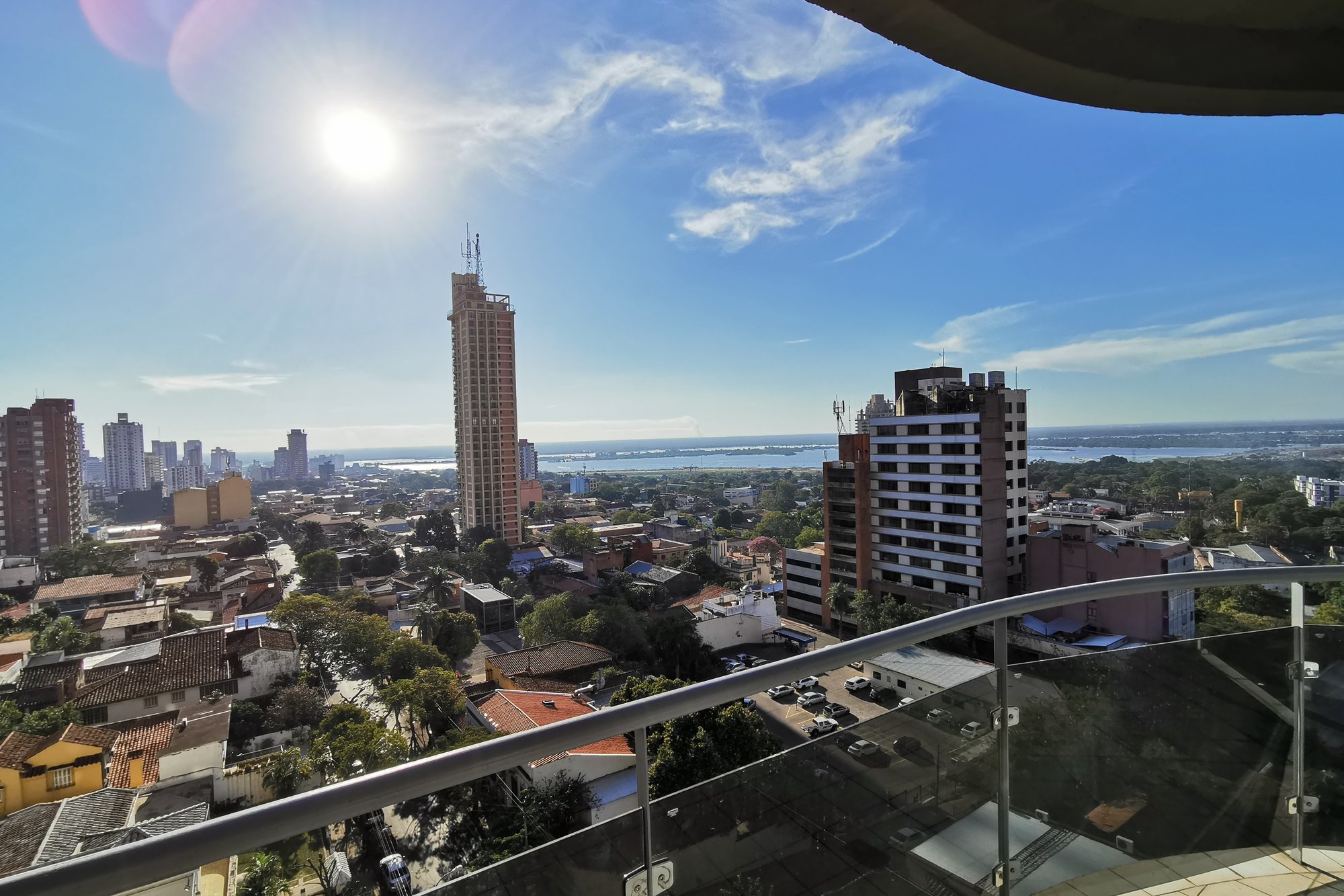Vista desde el balcón hacia la Bahía de Asunción